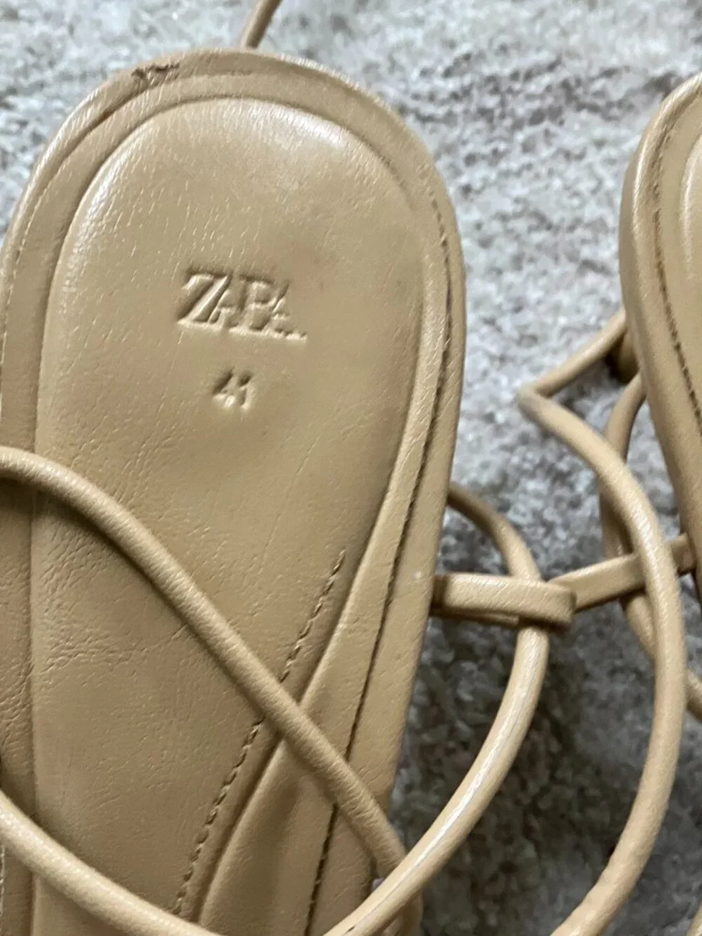 ZARA NUDE LACE UP LEG KITTEN HEEL SANDAL - Picture 2 of 5